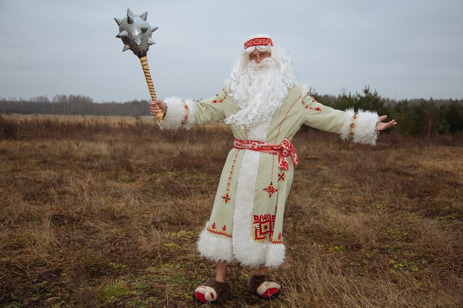 В Зюзю. Как белорусы импортозаместили Деда Мороза
